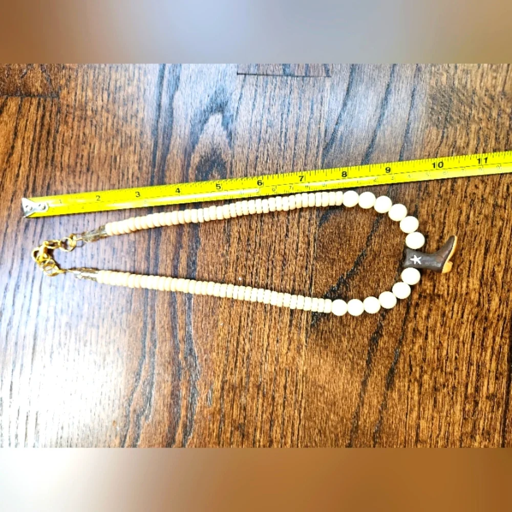 ✨️Cowboy Boot Beaded Necklace - Handcrafted.  Only One Made. Unisex - Picture 8 of 11